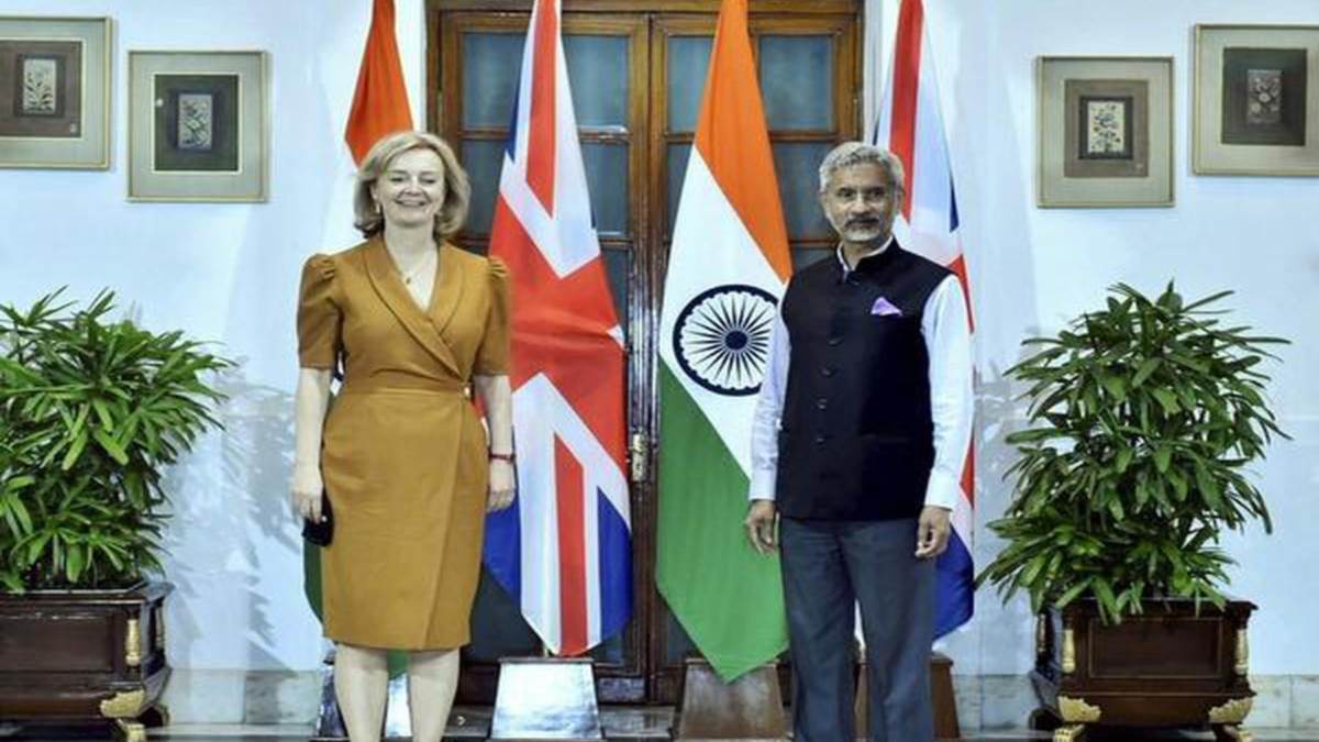प्रधानमंत्री लिज ट्रस (बाएं) के कार्यकाल में भारत-ब्रिटेन रिश्ते परवान चढ़ने की उम्मीद। फाइल