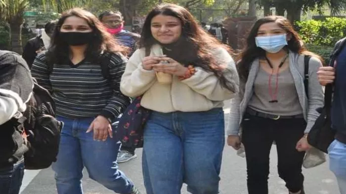 Cold Weather 2022: दिल्ली में ठीकठाक सर्दी के लिए अभी नवंबर का इंतजार करना होगा। (फाइल फोटो)