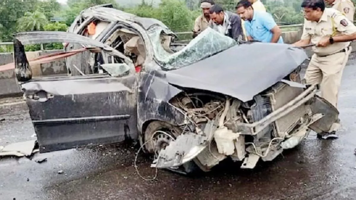 साइरस मिस्त्री की मौत के बाद भी नहीं ली सबक, Mumbai-Ahmedabad Highway के ब्लाइंड स्पाट्स ने फिर छिनी 6 जिंदगियां