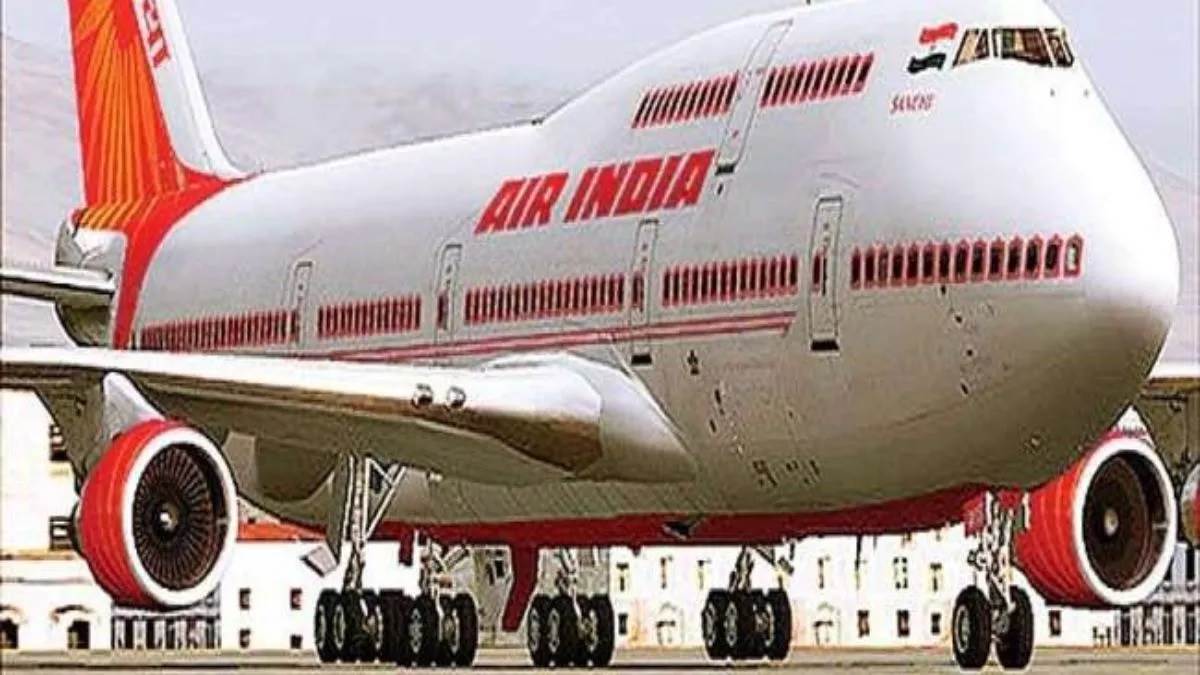 dgca suspends air india flight safety chief for one month know the reson