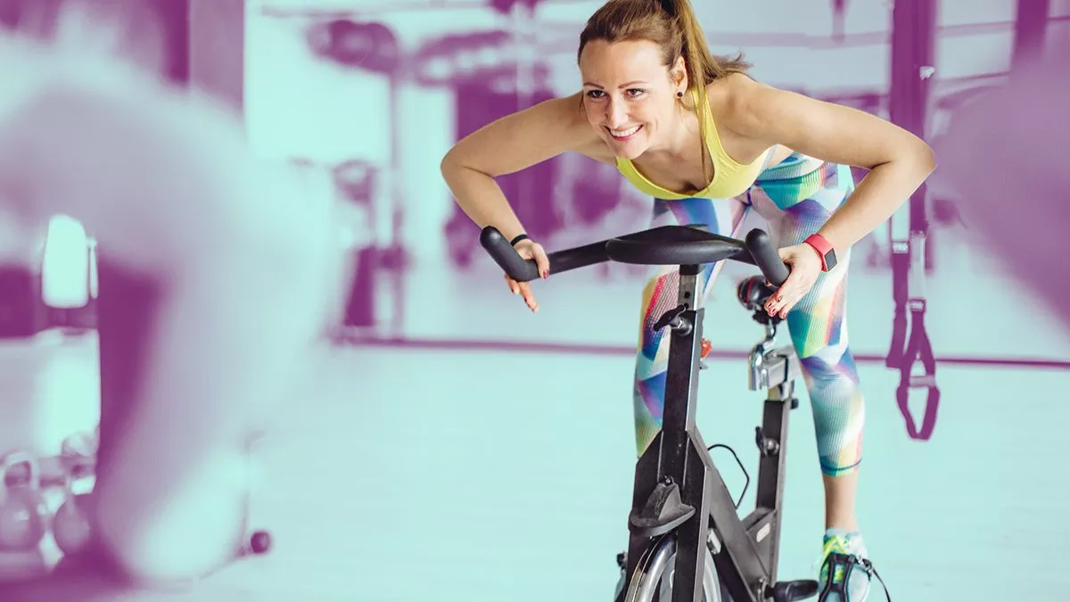 Best Gym Cycle: शरीर होगा सुडौल, घुटने रहेंगे मजबूत और पेट की चर्बी होगी गायब, जानें साइकिलिंग के इन फायदे को