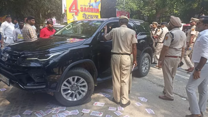 22 सितंबर को हो रहे मतदान के लिए दिल्ली पुलिस ने भी व्यापक सुरक्षा प्रबंध कर रही है।