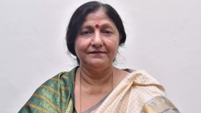 महापौर ने लगाया अफसरों पर ठेकेदारों को लाभ पहुंचाने का आरोप।
