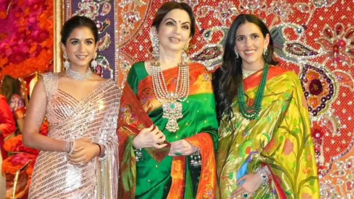जानें क्या है नीता अंबानी की साड़ी की खासियत
