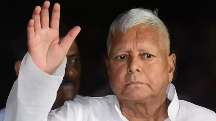 जमीन के बदले रेलवे में लालू यादव की बढ़ी मुश्किलें (फाइल फोटो)