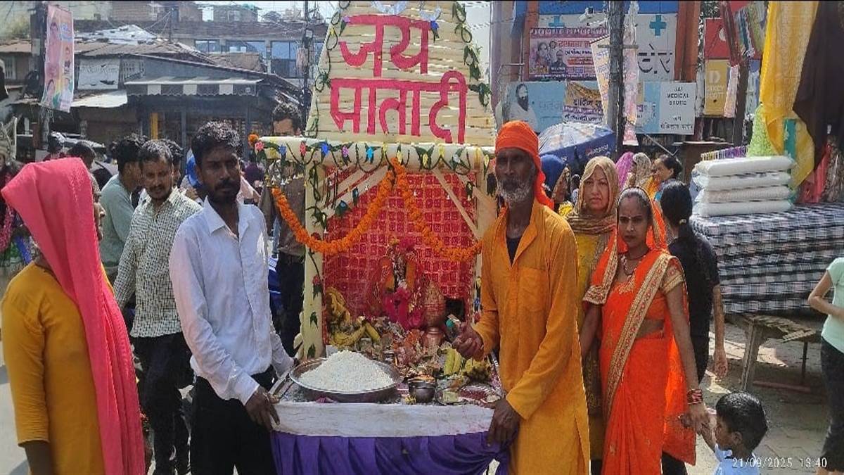 https://www.jagranimages.com/images/newimg/21092025/21_09_2025-21cmt_18_21092025_232.jpg