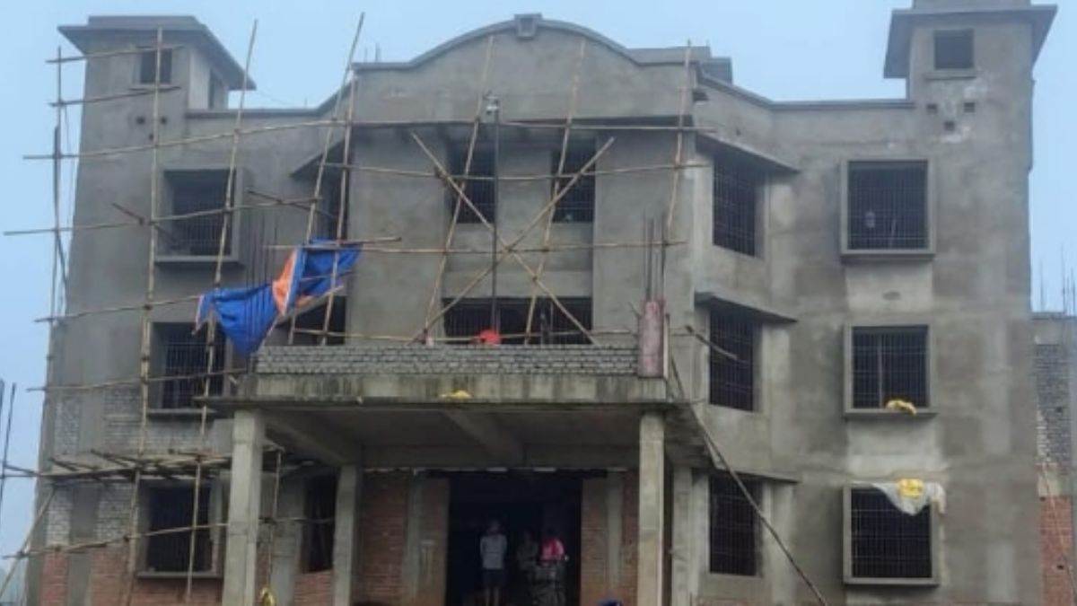 https://www.jagranimages.com/images/newimg/21092025/21_09_2025-dehri_police_station_24055159.jpg