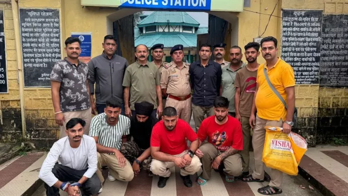 धर्मशाला में पिस्तौल से फायर कर फरार हुए पांच युवक पुलिस की गिरफ्त में। जागरण