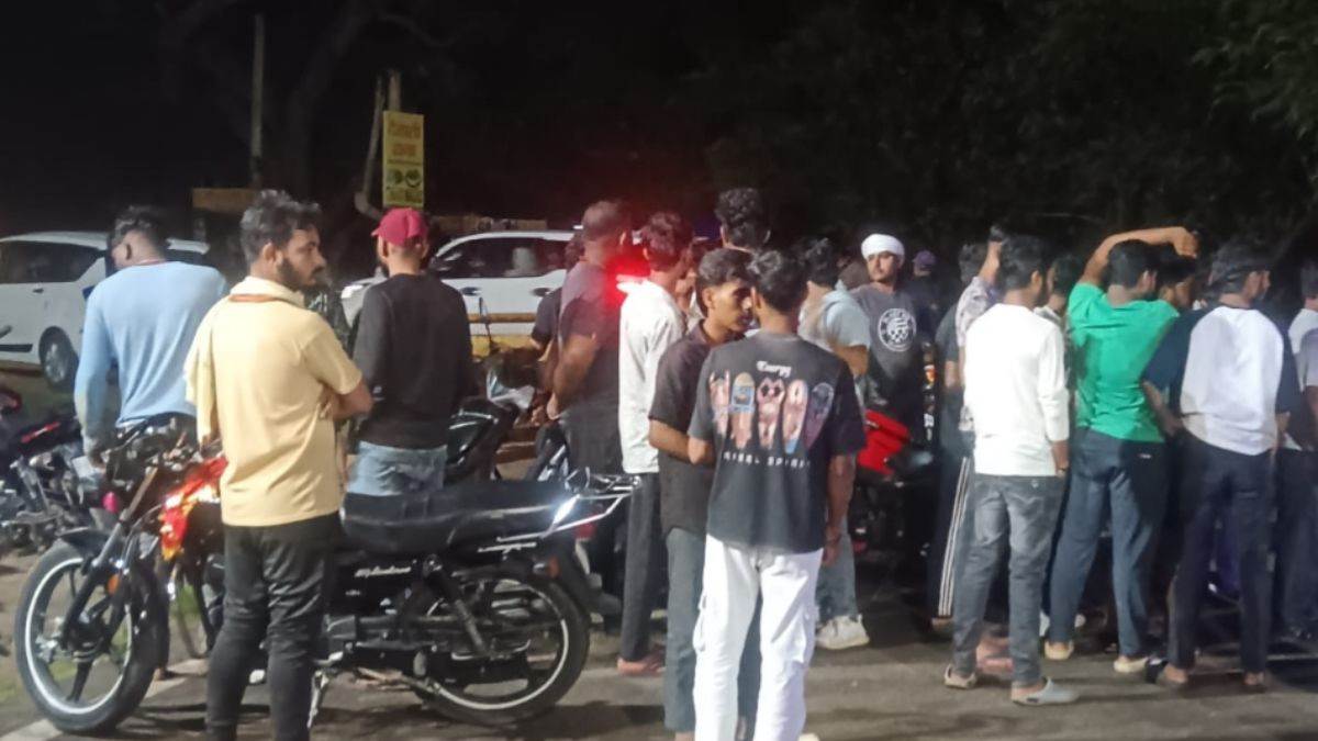 https://www.jagranimages.com/images/newimg/21092025/21_09_2025-dhurwa_firing_incident_24054569.jpg