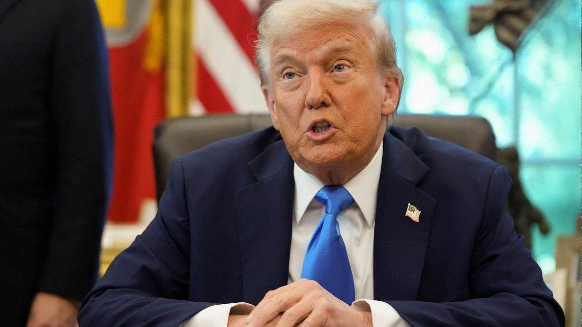 https://www.jagranimages.com/images/newimg/21092025/21_09_2025-donald_trump__24054673.jpg