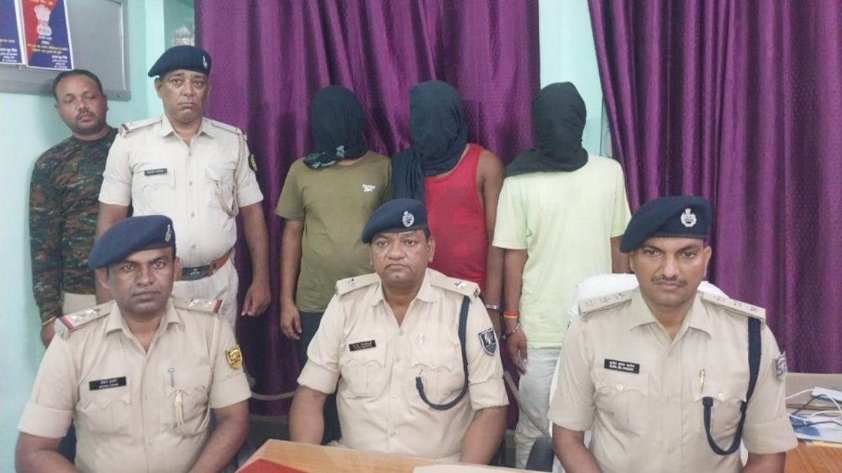 https://www.jagranimages.com/images/newimg/21092025/21_09_2025-fatehpur_murder_case_24054808.jpg