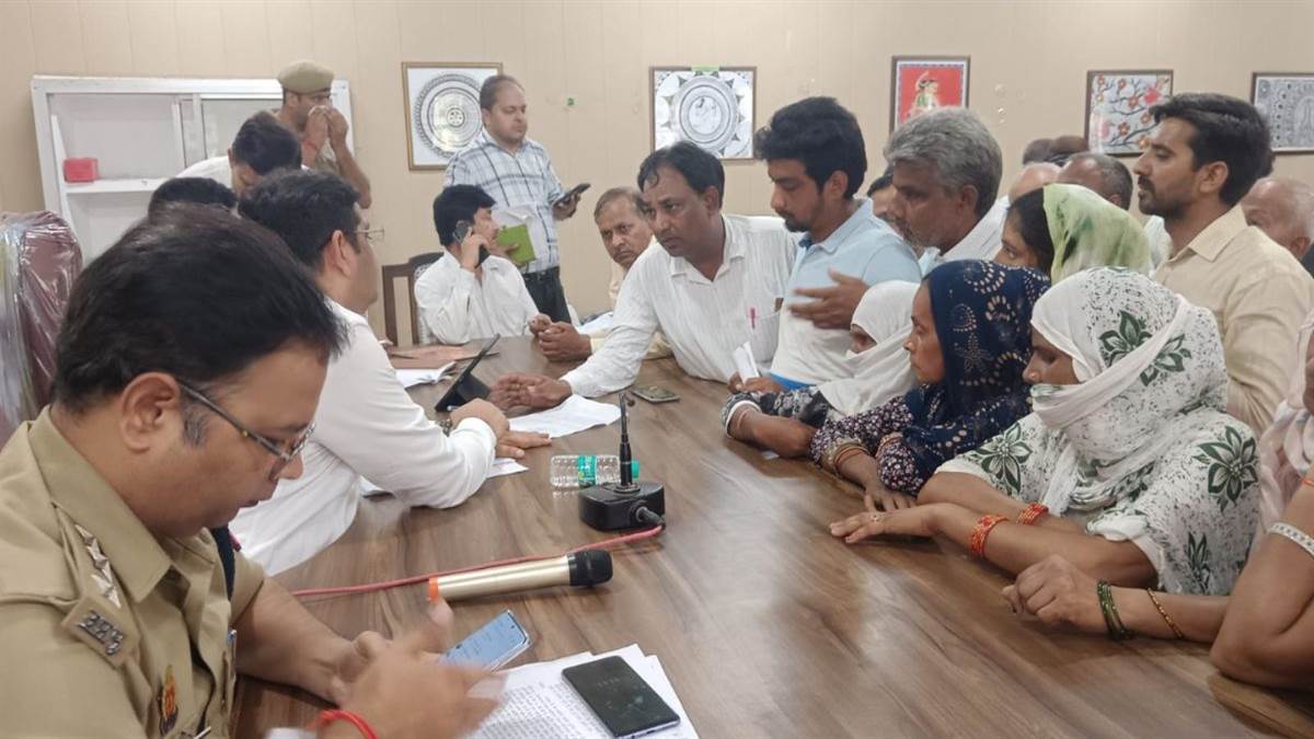 https://www.jagranimages.com/images/newimg/21092025/21_09_2025-ghaziabad_khabar_4_24054644.jpg