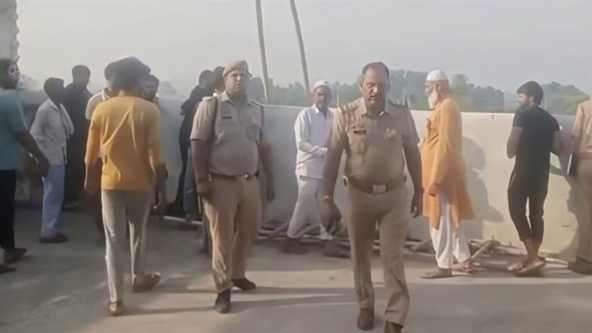 https://www.jagranimages.com/images/newimg/21092025/21_09_2025-hapur_khabar_2_24054722.jpg