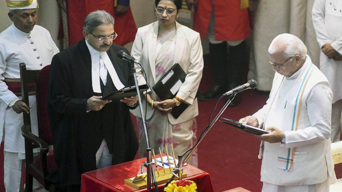 https://www.jagranimages.com/images/newimg/21092025/21_09_2025-justice_suryakant_24055561.jpg