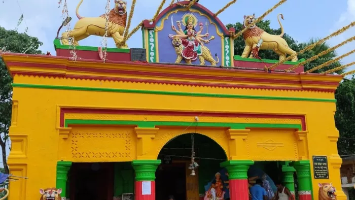 नवरात्र में यहां दो प्रतिमाएं रखकर होती है पूजा। फोटो जागरण