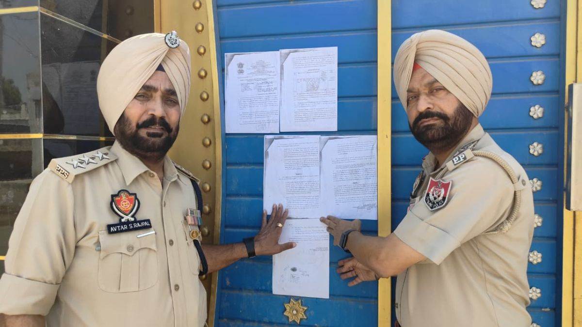 https://www.jagranimages.com/images/newimg/21092025/21_09_2025-punjab_police__6_24054973.jpg