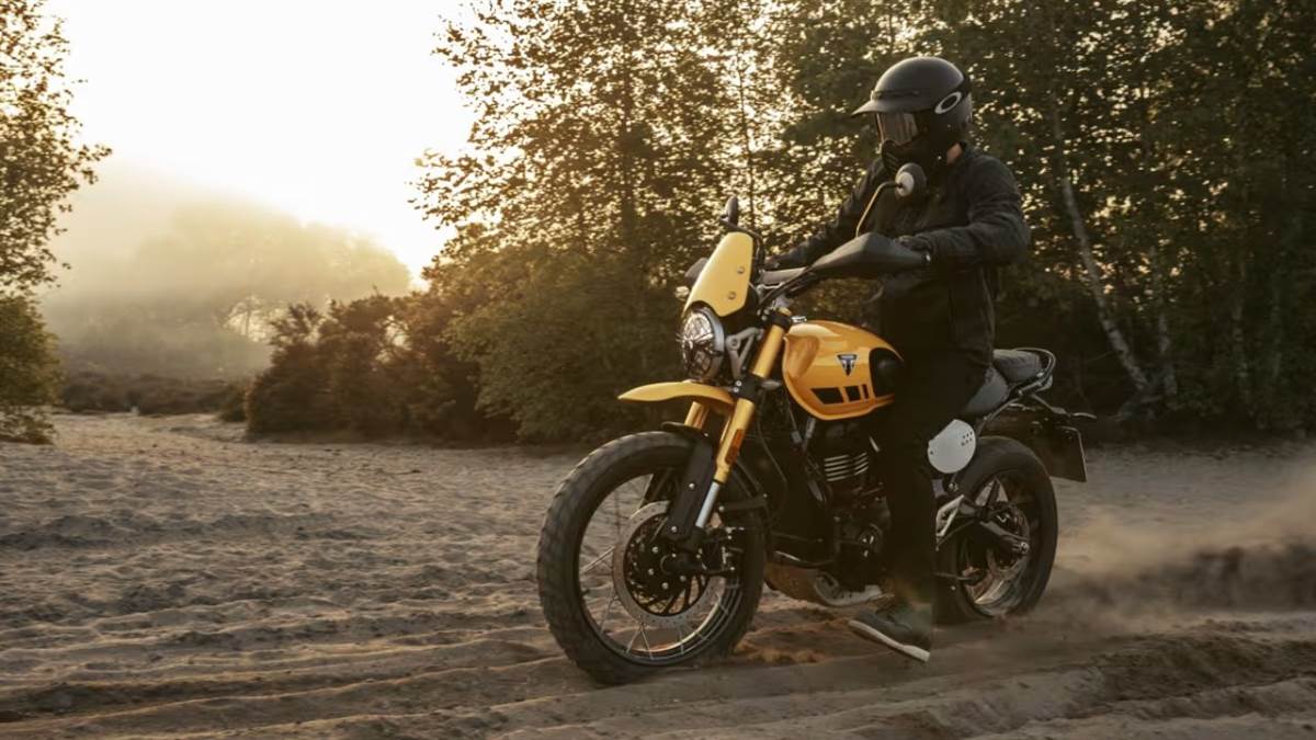 https://www.jagranimages.com/images/newimg/21092025/21_09_2025-triumph_motorcycle_020309_24054717.jpg