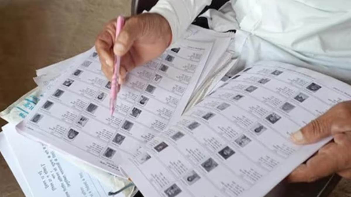https://www.jagranimages.com/images/newimg/21092025/21_09_2025-voter-list_24055114_16713626.jpg