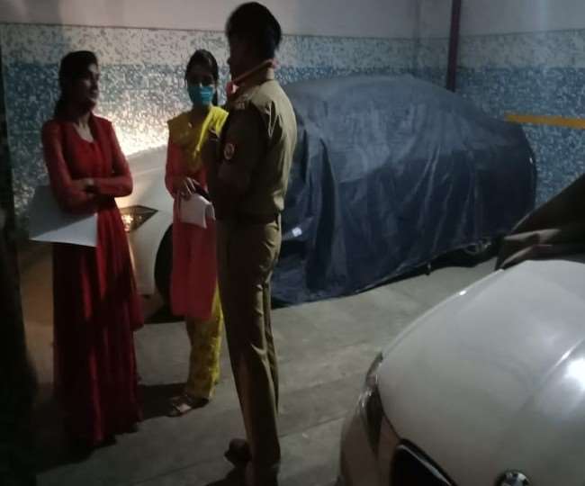 96 expensive vehicles found unclaimed in underground parking of LDA Sarojni  Naydu park in Lucknow revealed in joint secretary raid