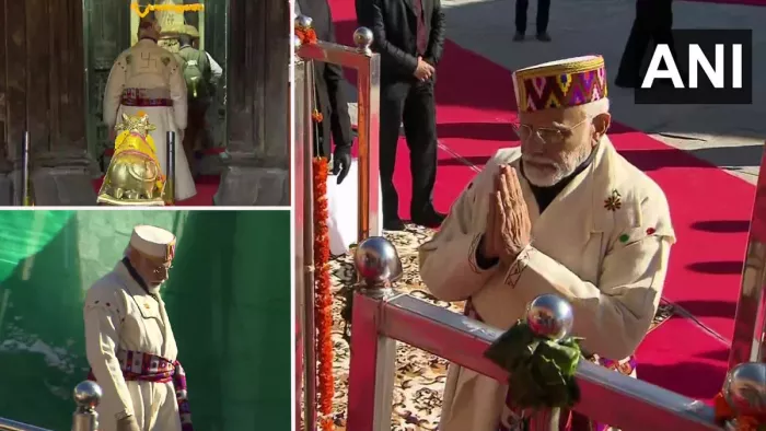 PM Modi Kedarnath Visit : तस्वीरों में दून से केदारनाथ तक पीएम का दौरा। एएनआइ