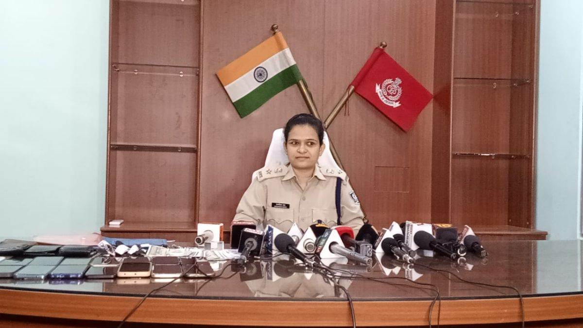 https://www.jagranimages.com/images/newimg/21102023/21_10_2023-police_alert_on_durga_puja_in_odisha_23561775.jpg