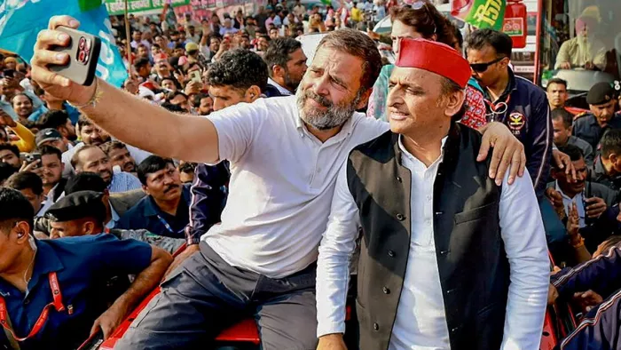 राहुल गांधी और अखिलेश यादव - फाइल फोटो