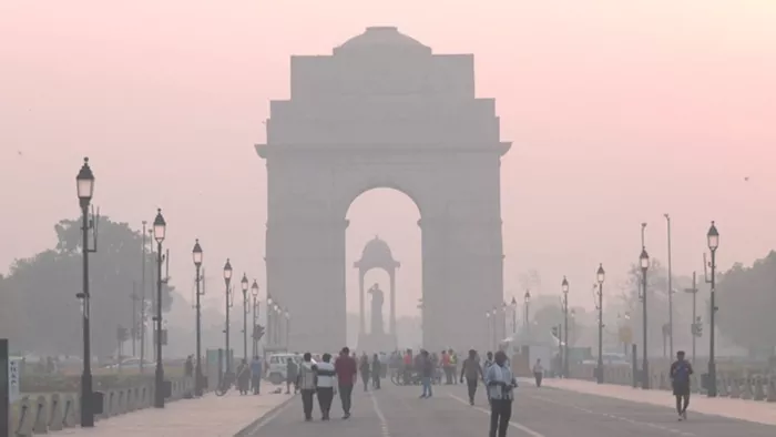 प्रदूषण बढ़ने के कारण ग्रेप-2 प्रतिबंध लागू।