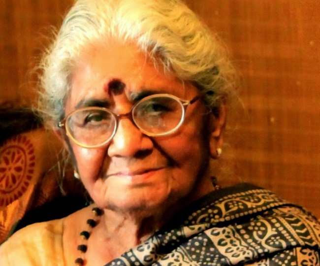 Novelist Mannu Bhandari: मन्नू भंडारी को श्रद्धांजलि के बहाने बुजुर्ग लेखिकाओं ने उठाए अप्रिय प्रसंग