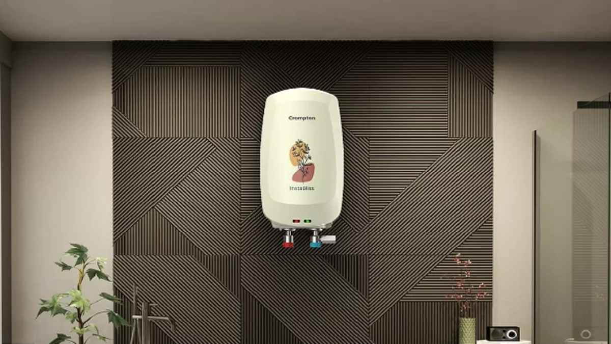 શિયાળાની કડકડતી ઠંડીમાં ગરમ પાણીથી નહાવા માટે કયું ગીઝર શ્રેષ્ઠ છે? 2 Geyser buying tips