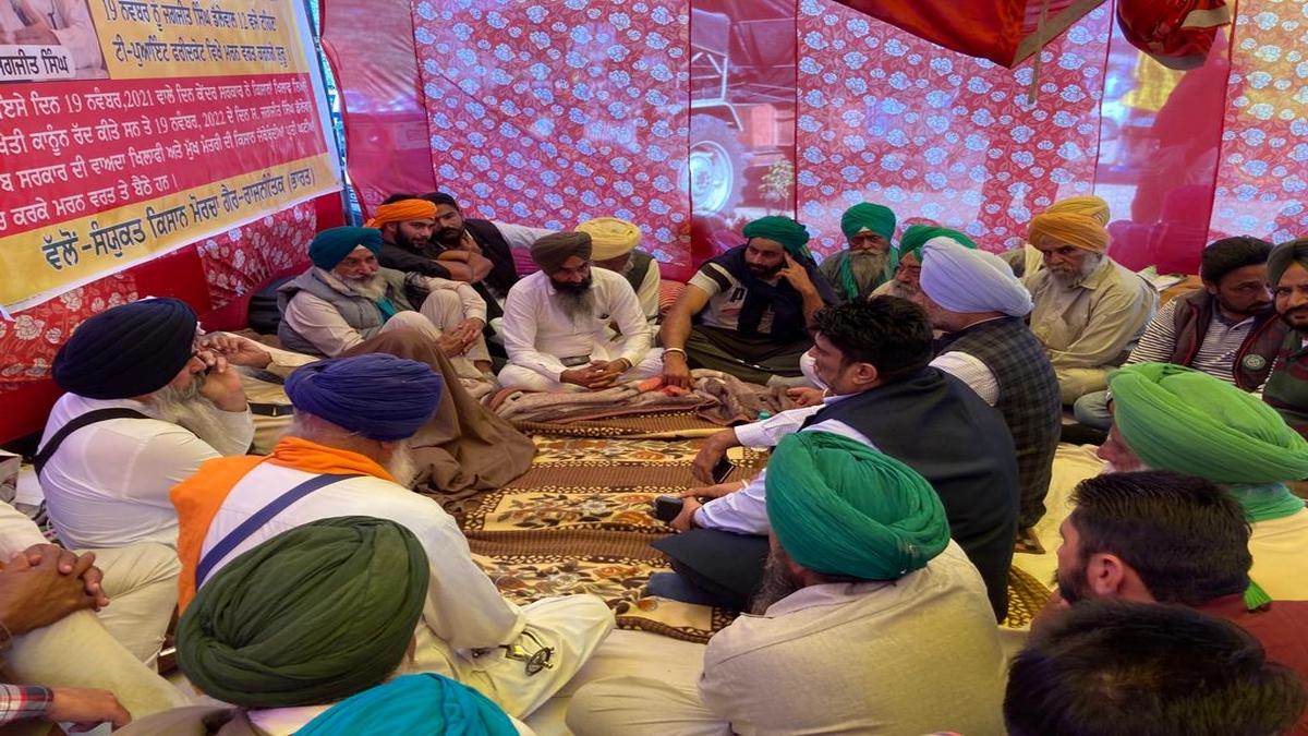https://www.jagranimages.com/images/newimg/21112022/21_11_2022-faridkot_farmers_protest_23218164_143413844.jpg