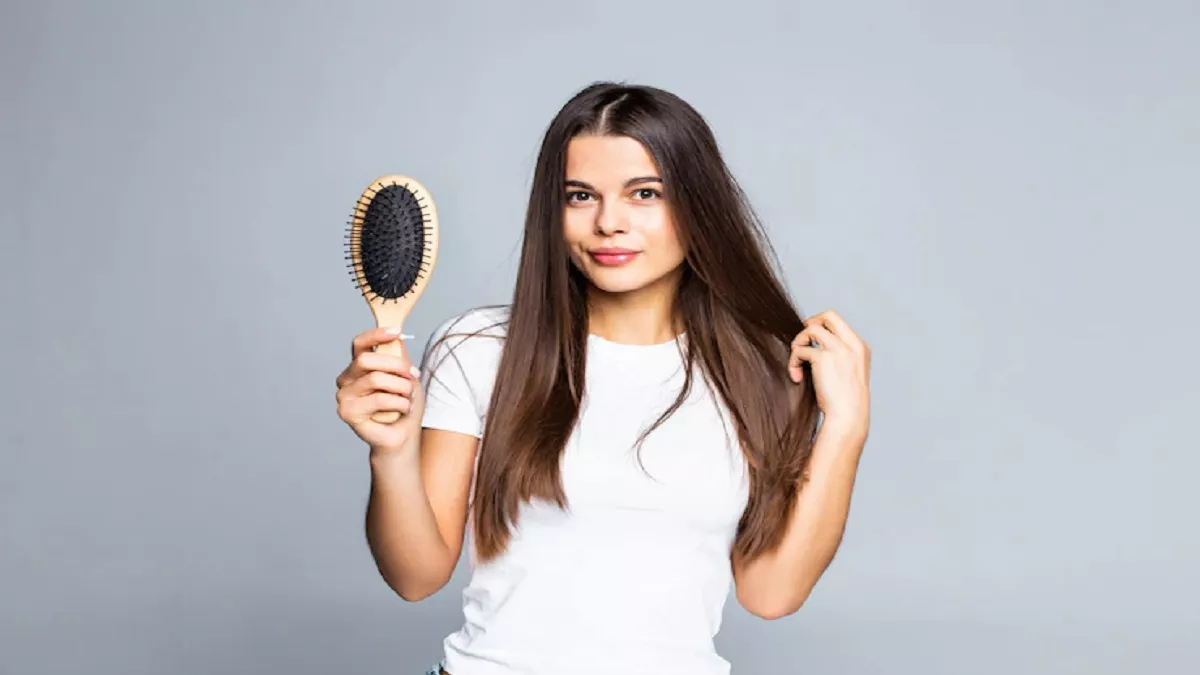 Hair Care Tips: हेयर फॉल की समस्या को दूर करने के लिए फॉलो करें ये आसान  टिप्स - Follow these easy tips to overcome the problem of hair fall
