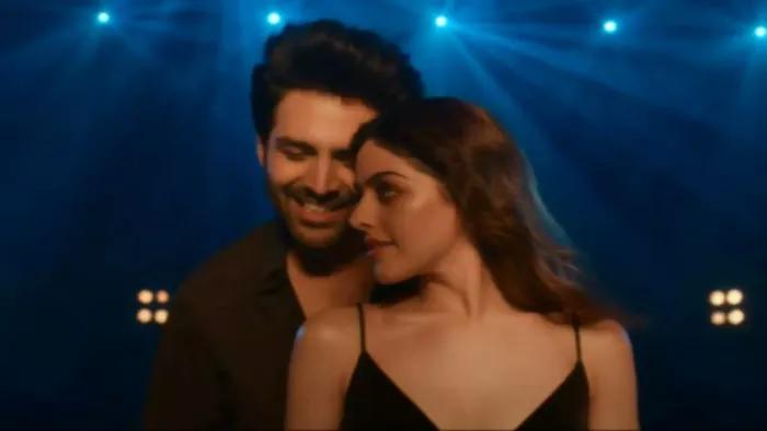 Still Image of Kartik Aaryan and Alaya F From Freddy New Song Tum jo Milo