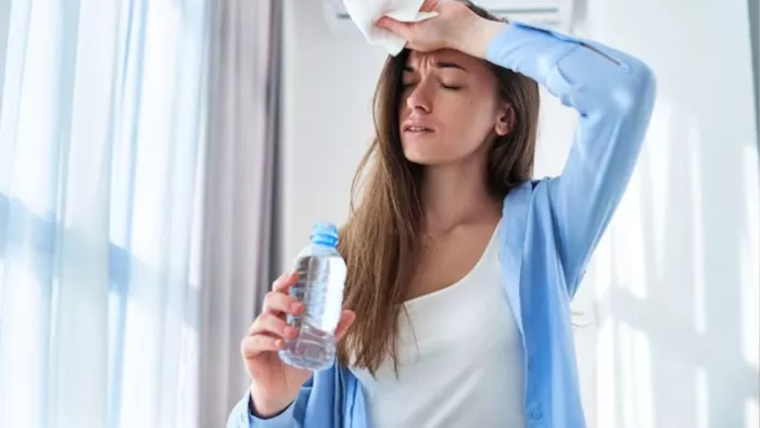 Health Tips: बार-बार प्यास लगना हो सकता है इन गंभीर बीमारियों के संकेत