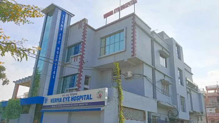 वर्मा आई अस्पताल में इलाजरत एक मरीज ने कूदकर दी जान।