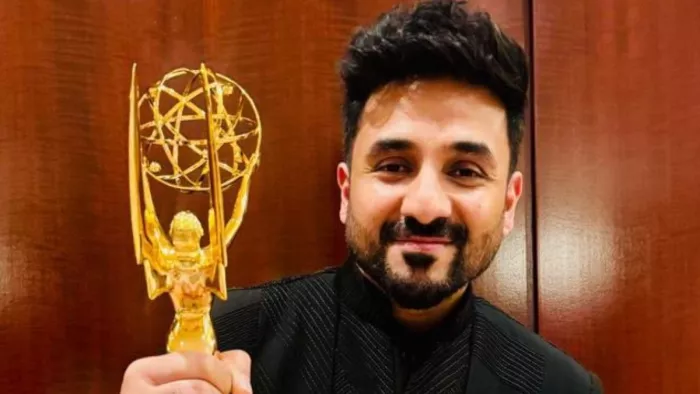एमी अवॉर्ड जीतने के बाद आया वीर दास का रिएक्शन, (X Image)