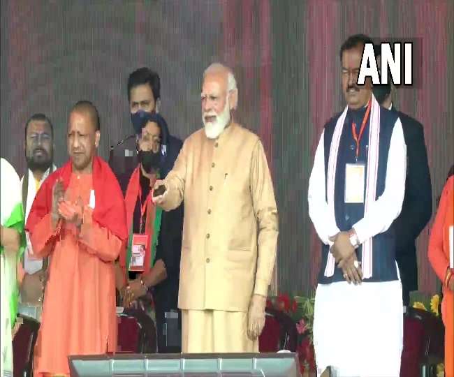 पीएम मोदी ने दी लाखों महिलाओं को बड़ी सौगात