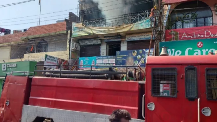 सीएफआई इंस्टीट्यूट में आग लगने के बाद की तस्वीर।