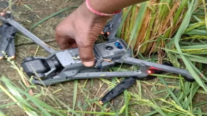पाकिस्तान की नापाक हरकत, भारतीय सीमा में भेजे दो ड्रोन