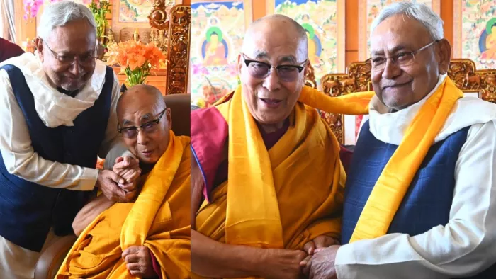कभी मुस्कुराए तो कभी जोर से पकड़ा हाथ... Dalai Lama से कुछ इस अंदाज में मिले मुख्यमंत्री नीतीश कुमार