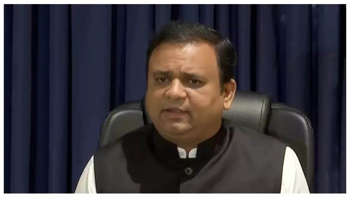 maharashtra there is no obstacle in giving orders on disqualification petitions of shiv sena mlas statement of speaker rahul narwekar