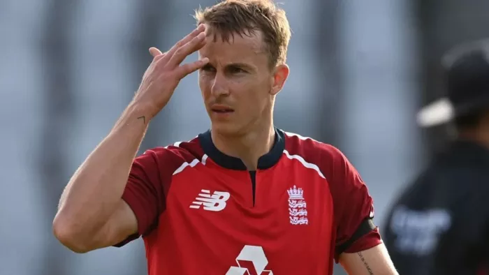Tom Curran पर लगा Big Bash League के 4 मैचों का बैन