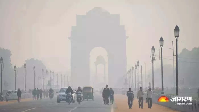 दिल्ली पर प्रदूषण की मार, 'बेहद खराब' रही हवा की गुणवत्ता।