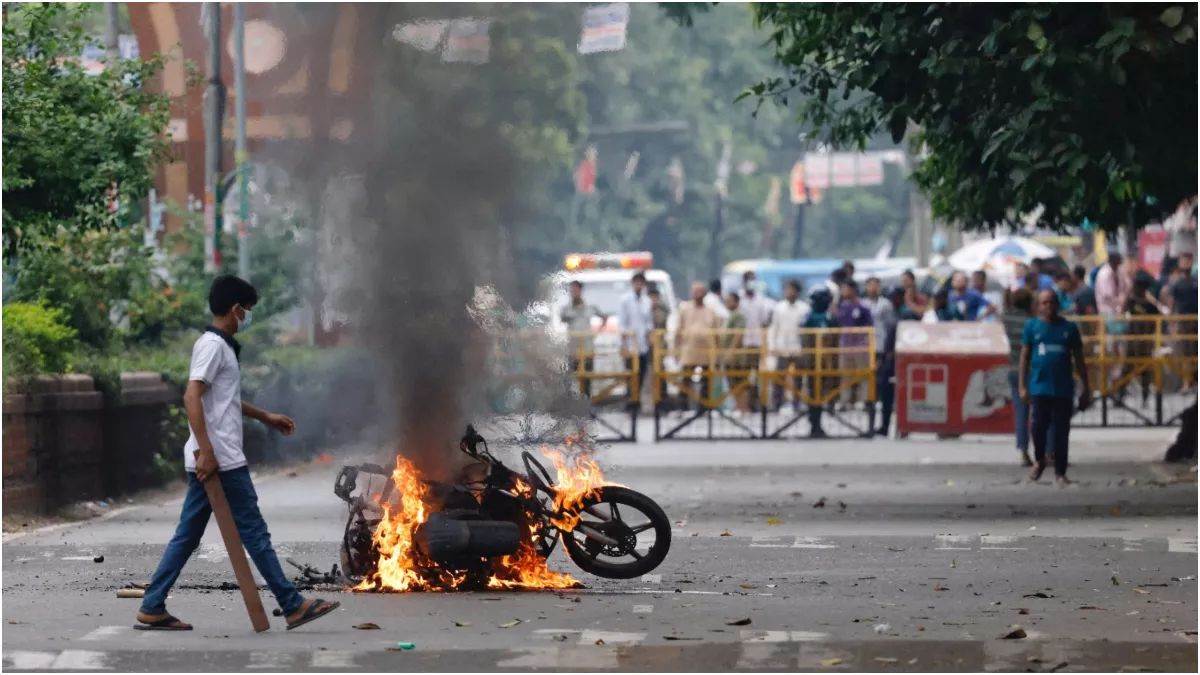 https://www.jagranimages.com/images/newimg/21122024/21_12_2024-bangladesh_violence_vhp_23853101_143142151.jpg