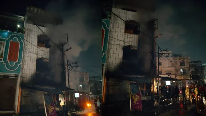 Dewas Fire Incident देवास के एक घर में आग लगने से परिवार के चार लोगों की मौत। (फोटो- जागरण)