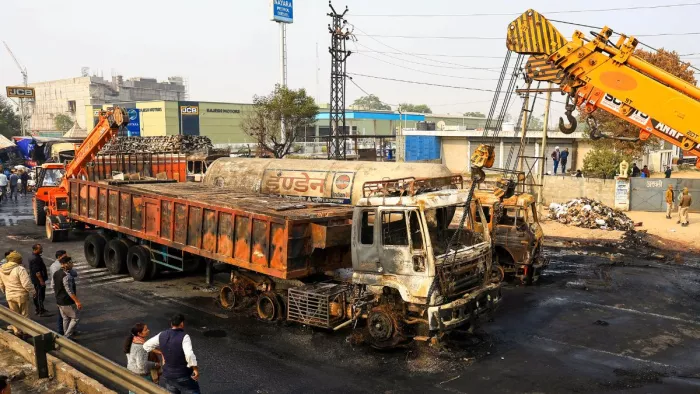Jaipur Tanker Blast जयपुर हादसे की तस्वीर। (फोटो- पीटीआई)