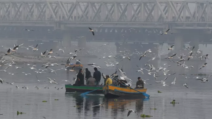 दिल्ली में ठिठुरन से मिली थोड़ी राहत, लेकिन दो दिनों के लिए यलो अलर्ट जारी।