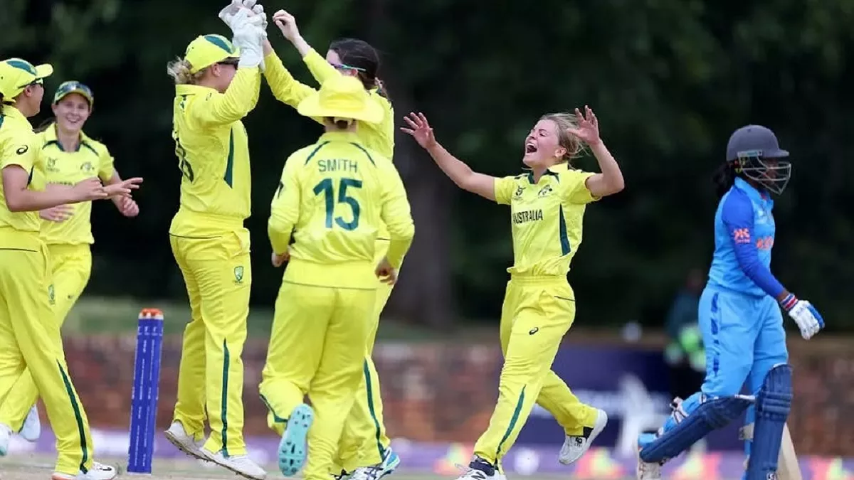 ऑस्‍ट्रेलिया ने भारत को सात विकेट से हराया