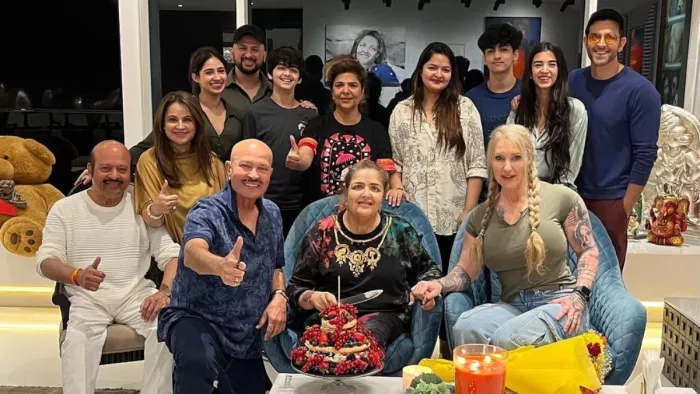 Hrithik Roshan, Saba Azad, Sunaina Roshan birthday, Photo Credit Pinki Roshan Instagram