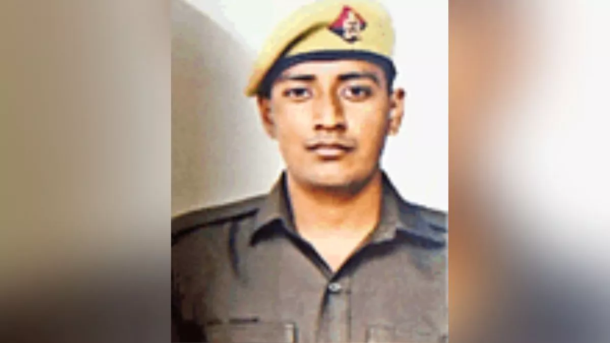 Aligarh News सात दिन बाद थी बेटे की शादी, तैयारी में जुटे थे स्वजन