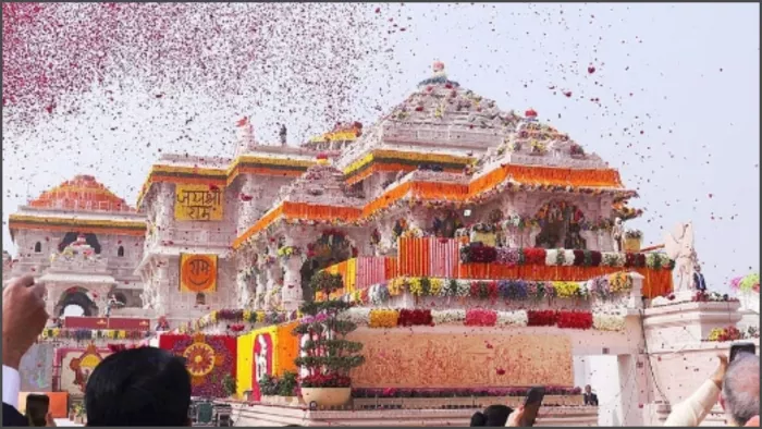 'अयोध्या तो झांकी है... काशी मथुरा बाकी है', प्राण प्रतिष्ठा के बाद BJP सांसद ने कर दिया बड़ा एलान